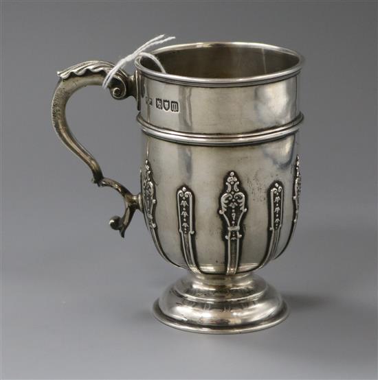 An Edwardian silver christening mug, Mappin & Webb, London, 1907, 6 oz.